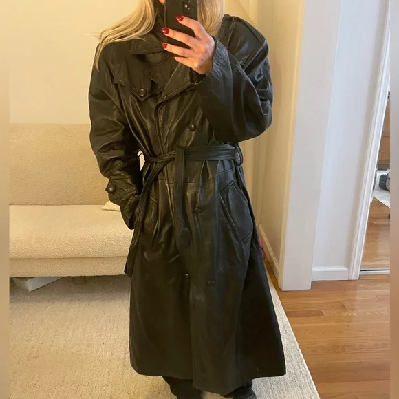 Black leather trench coat - Picture 8 of 12